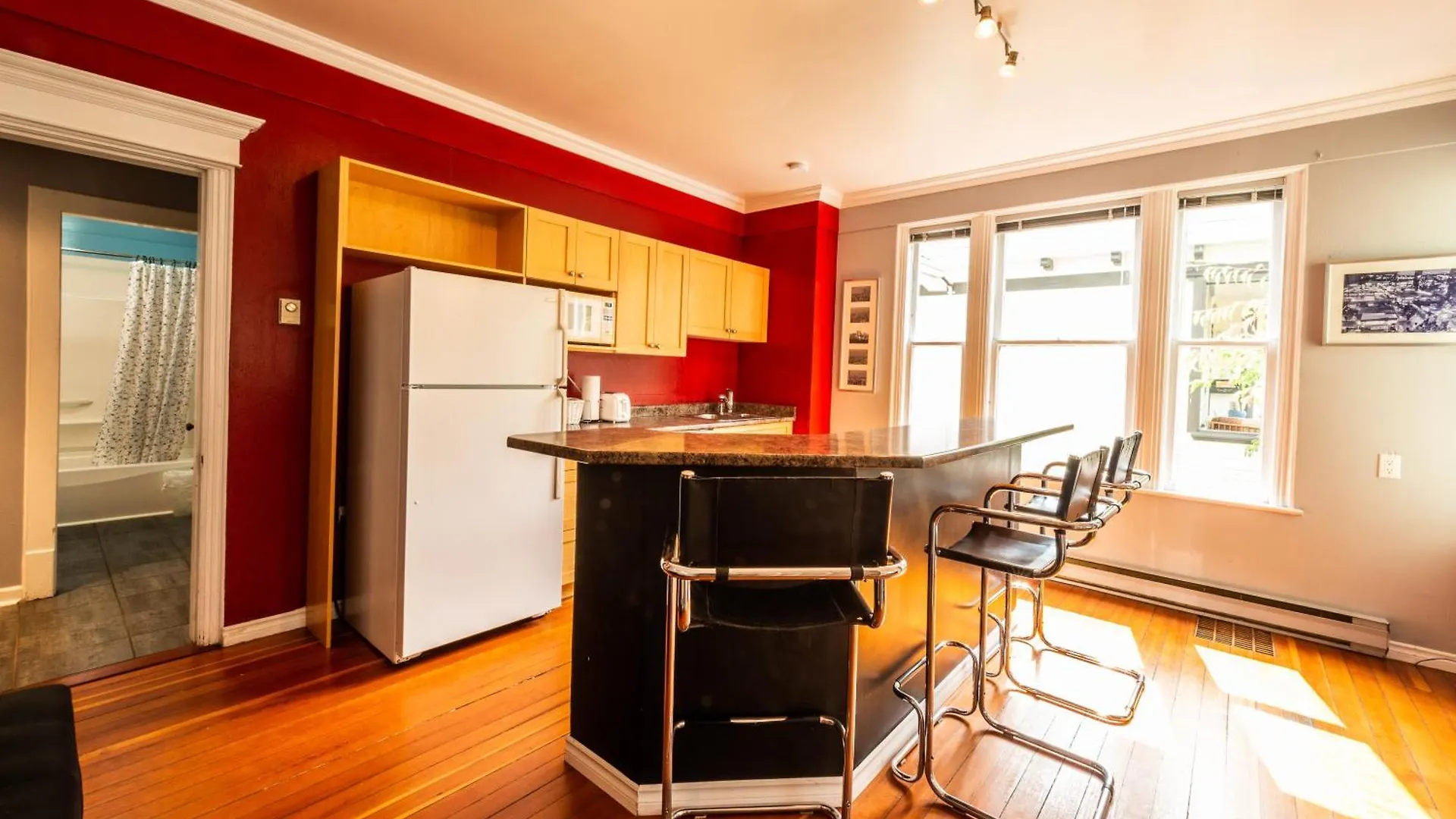 ויקטוריה Ocean Island Garden Suites קנדה